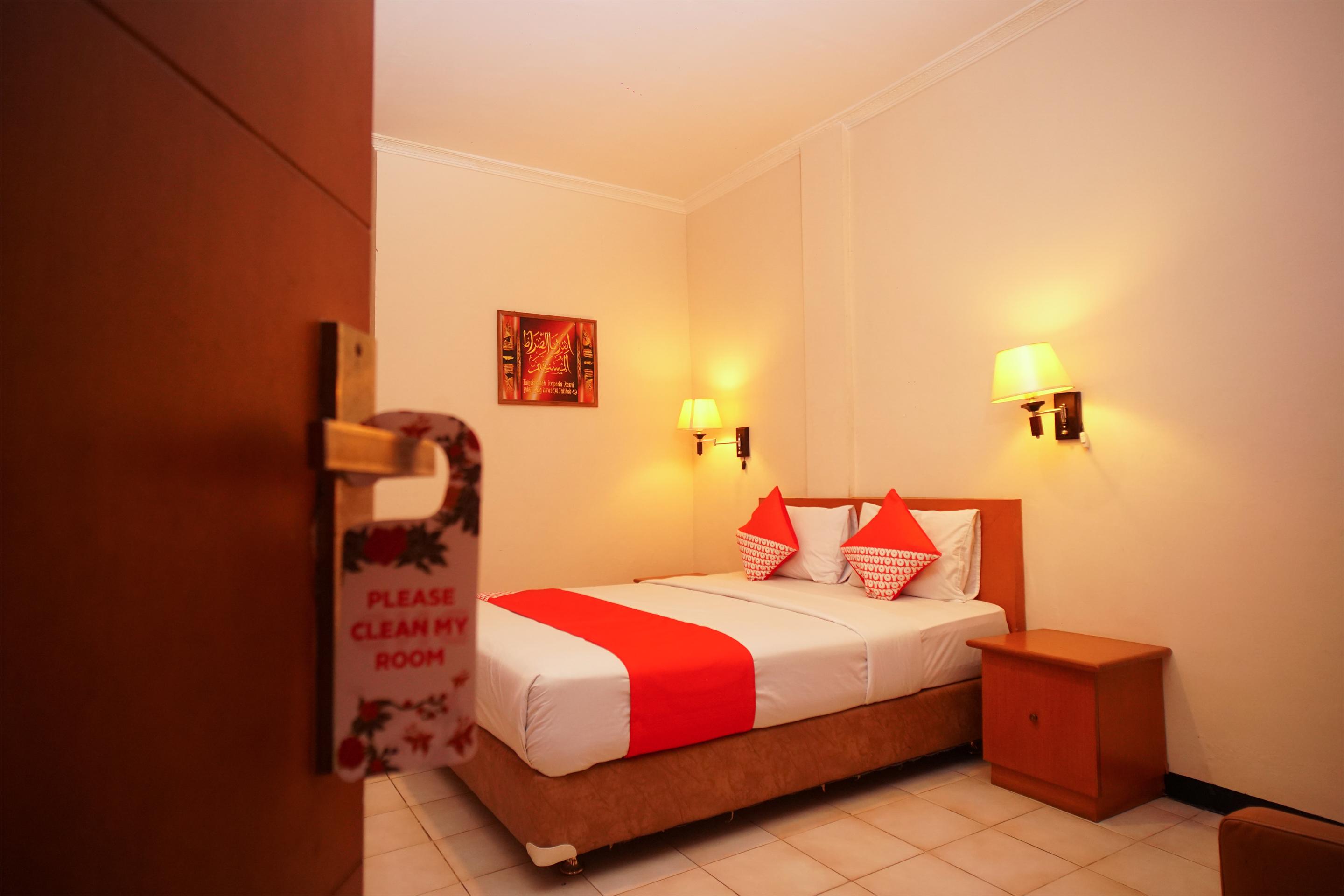 Capital O 142 Hotel Al Furqon Syariah Palembang Eksteriør bilde
