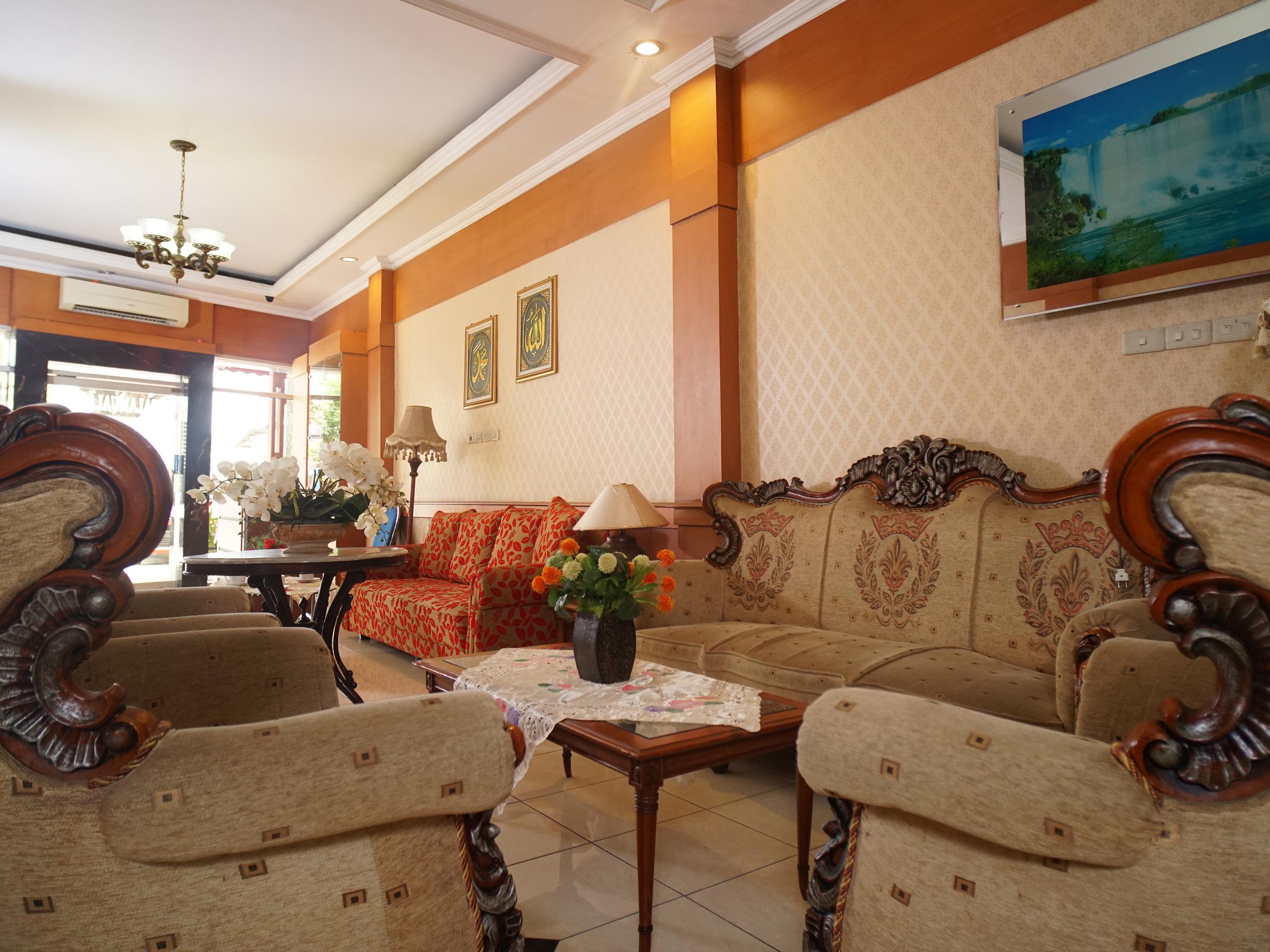 Capital O 142 Hotel Al Furqon Syariah Palembang Eksteriør bilde