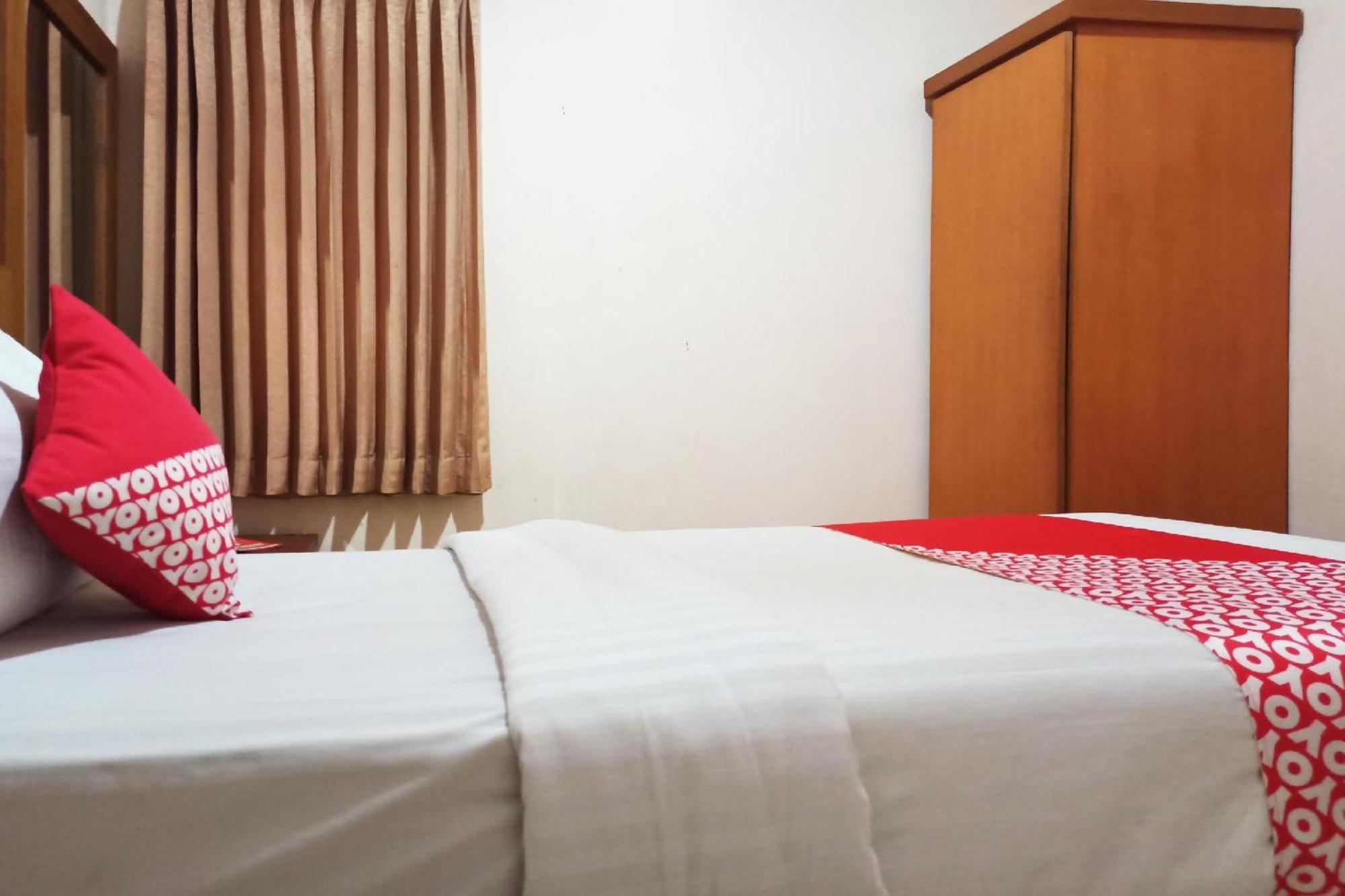 Capital O 142 Hotel Al Furqon Syariah Palembang Eksteriør bilde