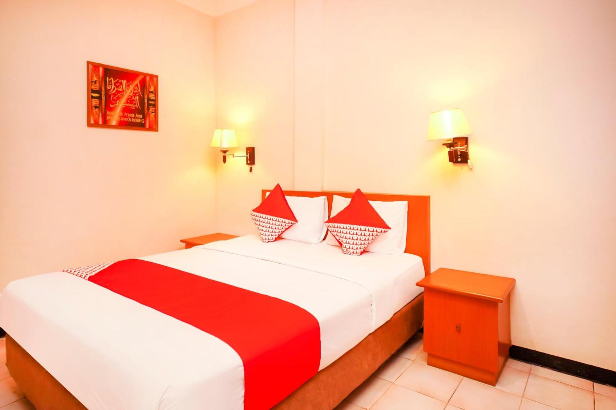 Capital O 142 Hotel Al Furqon Syariah Palembang Eksteriør bilde