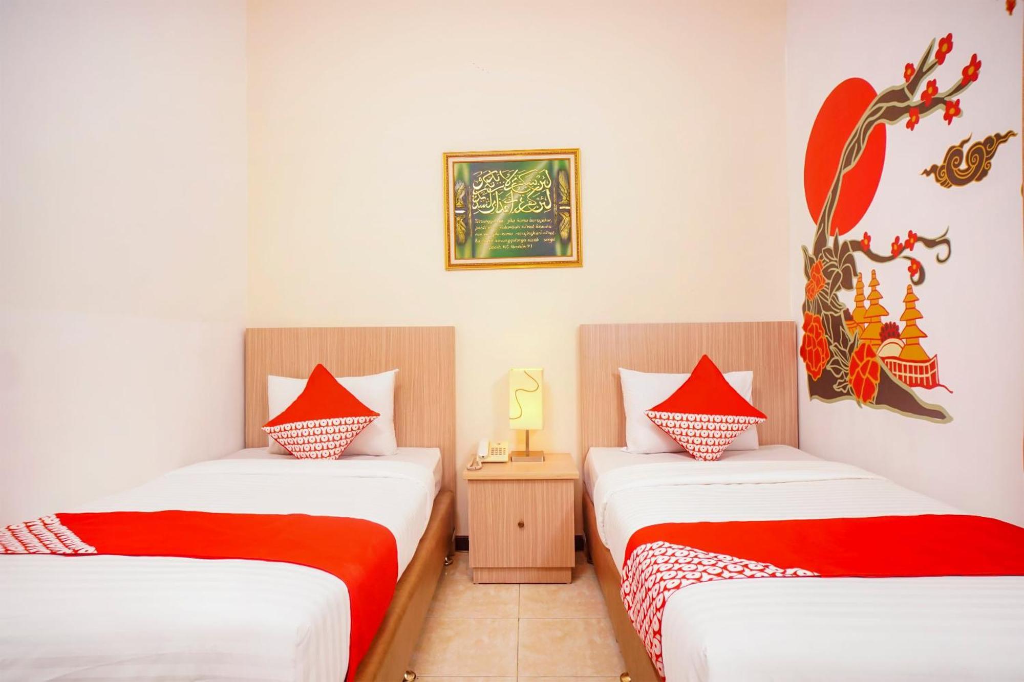 Capital O 142 Hotel Al Furqon Syariah Palembang Eksteriør bilde
