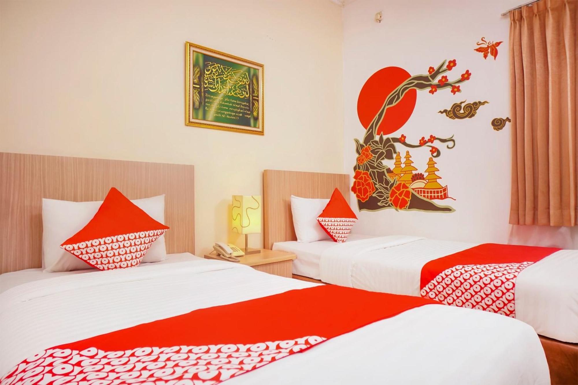 Capital O 142 Hotel Al Furqon Syariah Palembang Eksteriør bilde