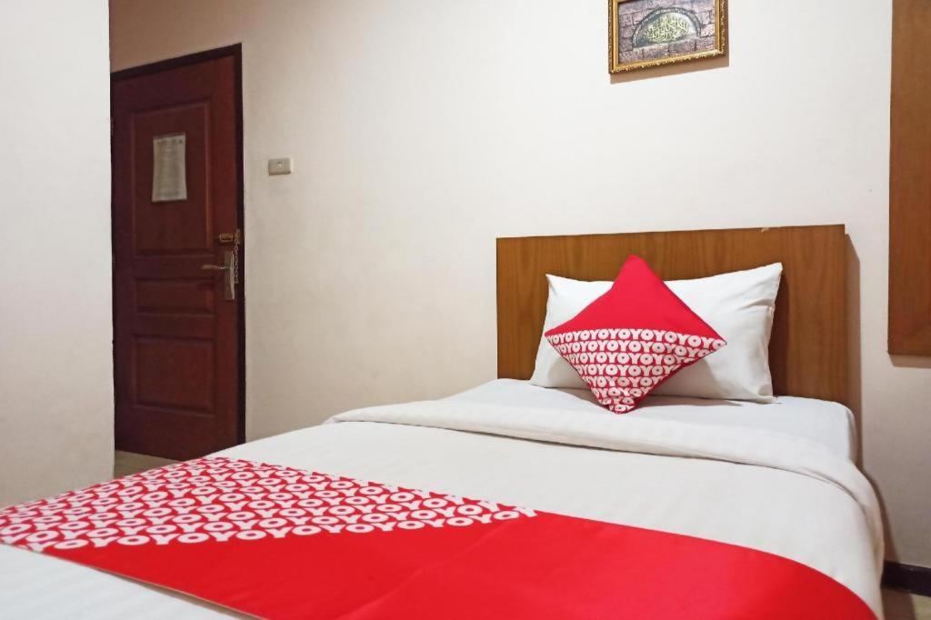 Capital O 142 Hotel Al Furqon Syariah Palembang Eksteriør bilde